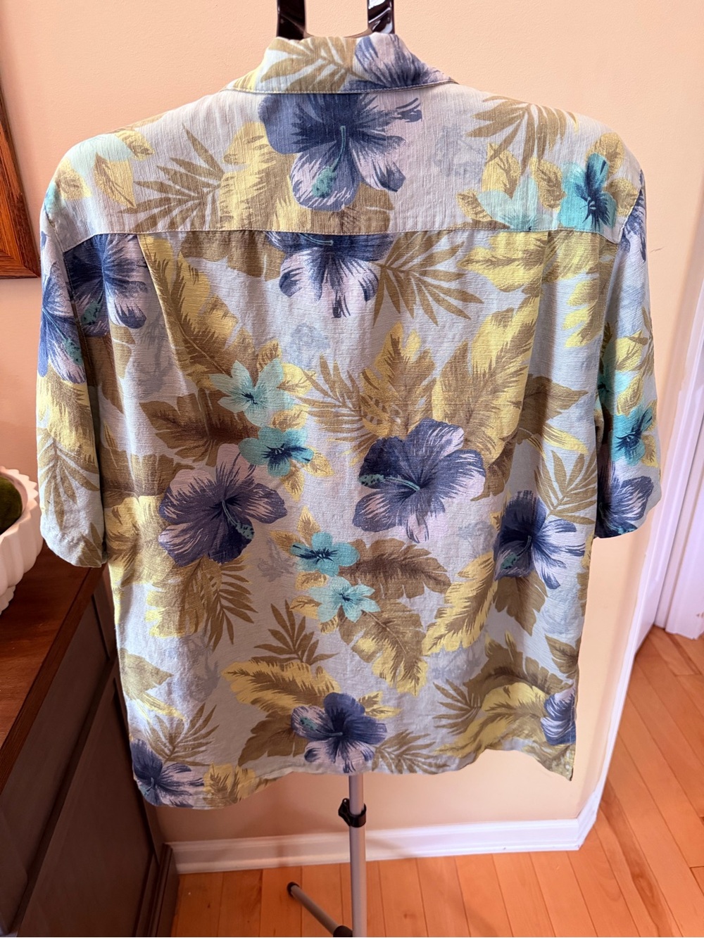 Havana Jack’s Cafe 100% Silk Hawaiian Shirt Mens L Tropical Floral Aloha - Picture 8 of 9